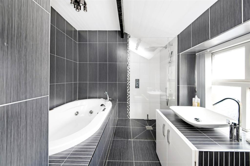 HOUSE BATHROOM