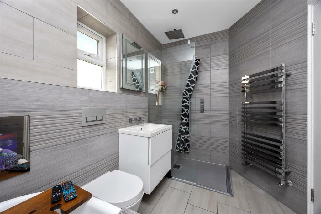 Offington Avenue, 85-001.jpg