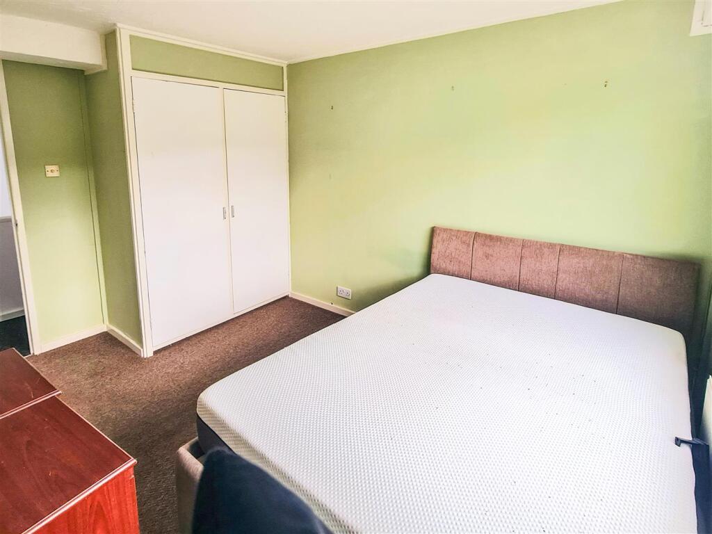06-12-2025__15-50-11_28_St_Martins___bed_2_.vbkGu.