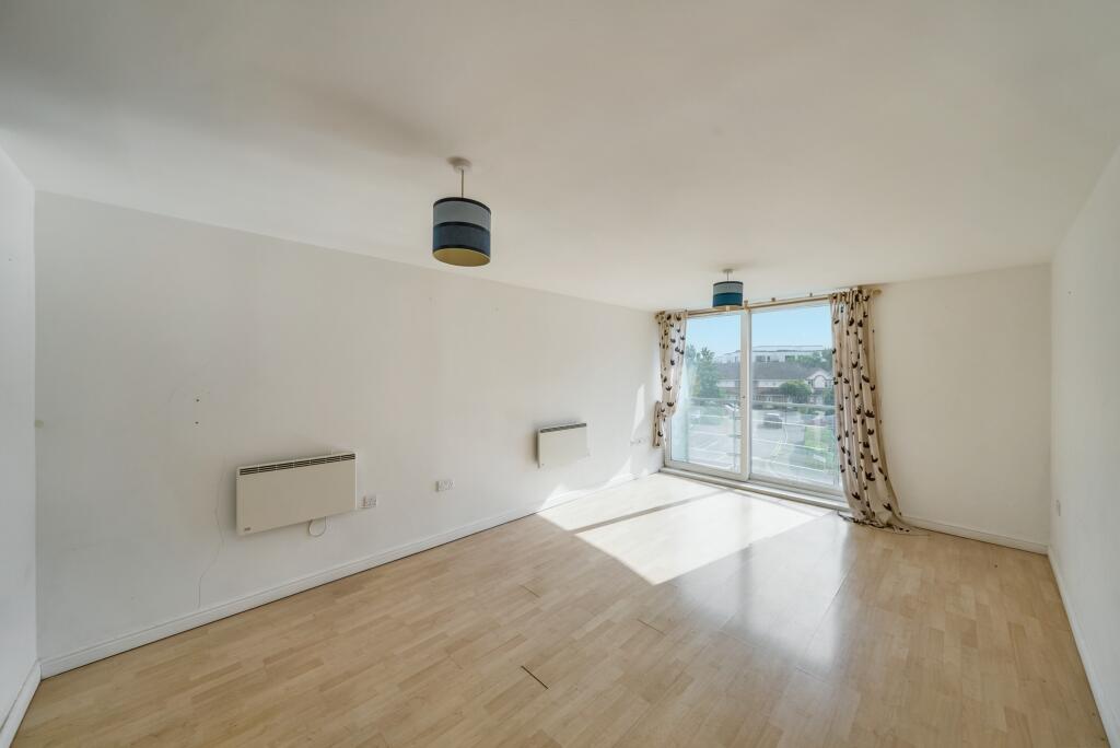 136 Berberis House, High Street, Feltham TW13 4GR