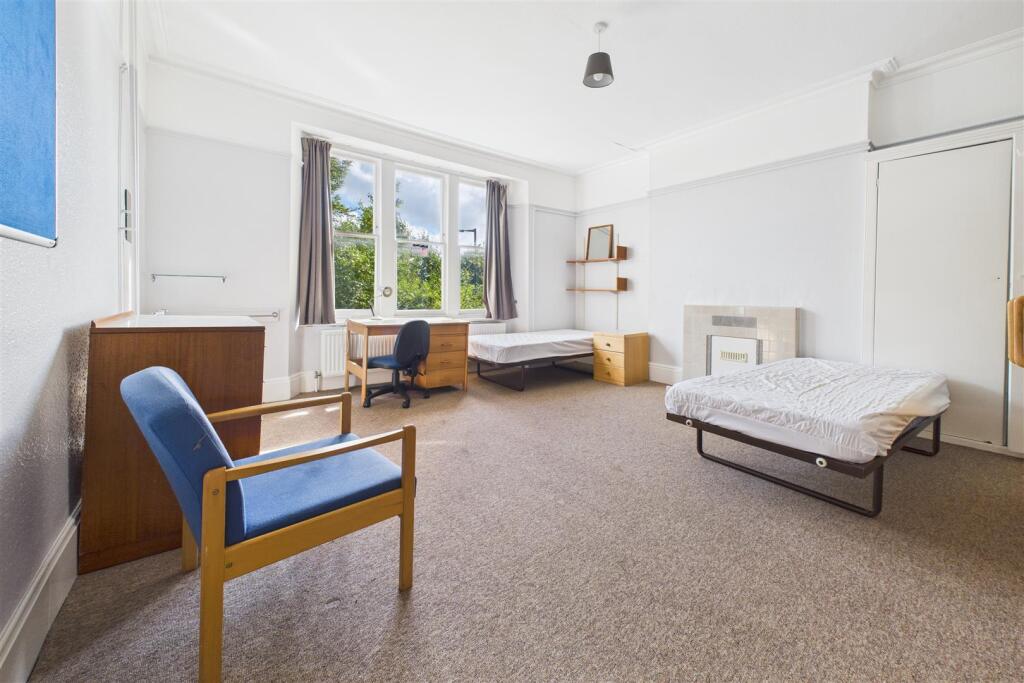 121 Redland Road, Redland, Bristol, BS6 6QX | Free