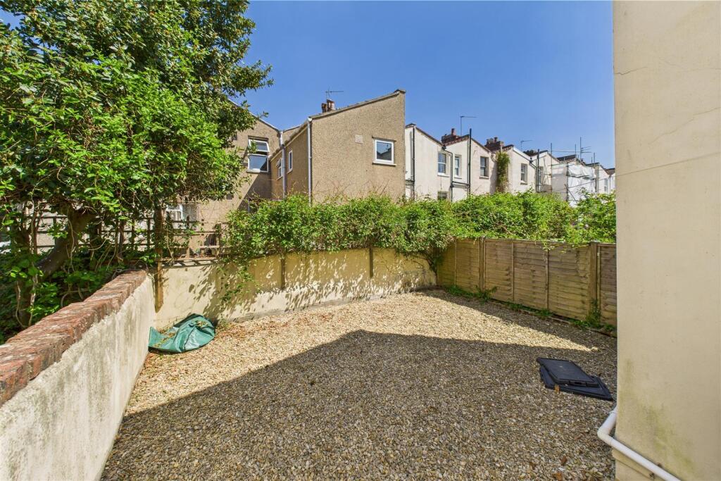 3 Brighton Road, Redland, Bristol BS6 6NT | Freeho