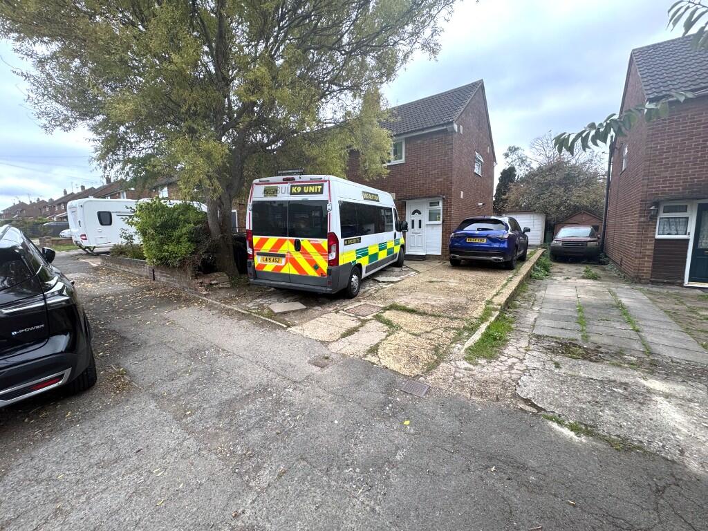 Grampian Way, Luton, Bedfordshire, LU3