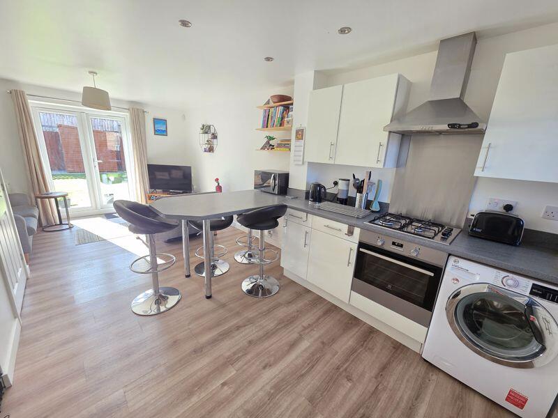 Kitchen / Breakfast Room