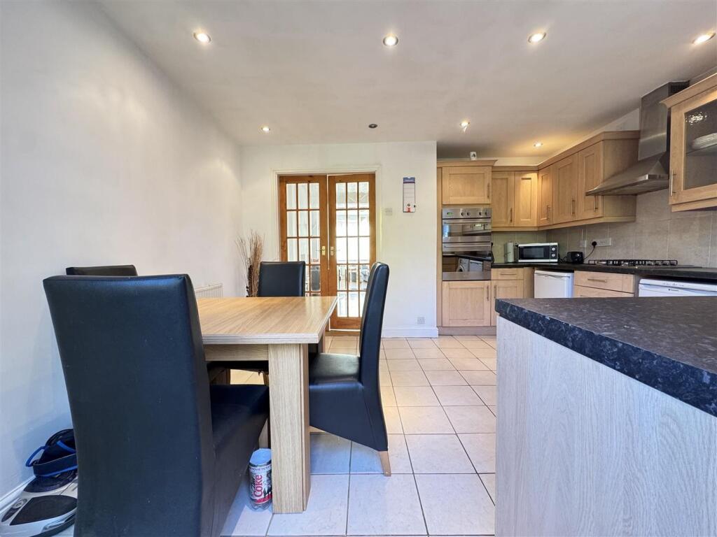 IMG_5057 (Large).JPG