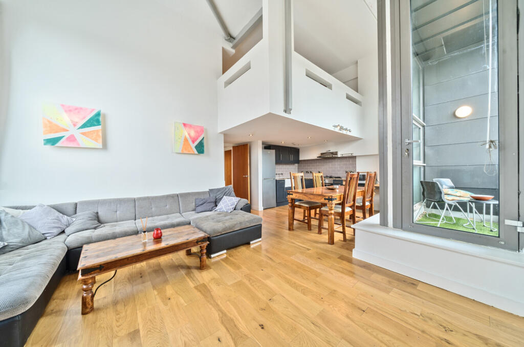 1294354-25-682b4c...