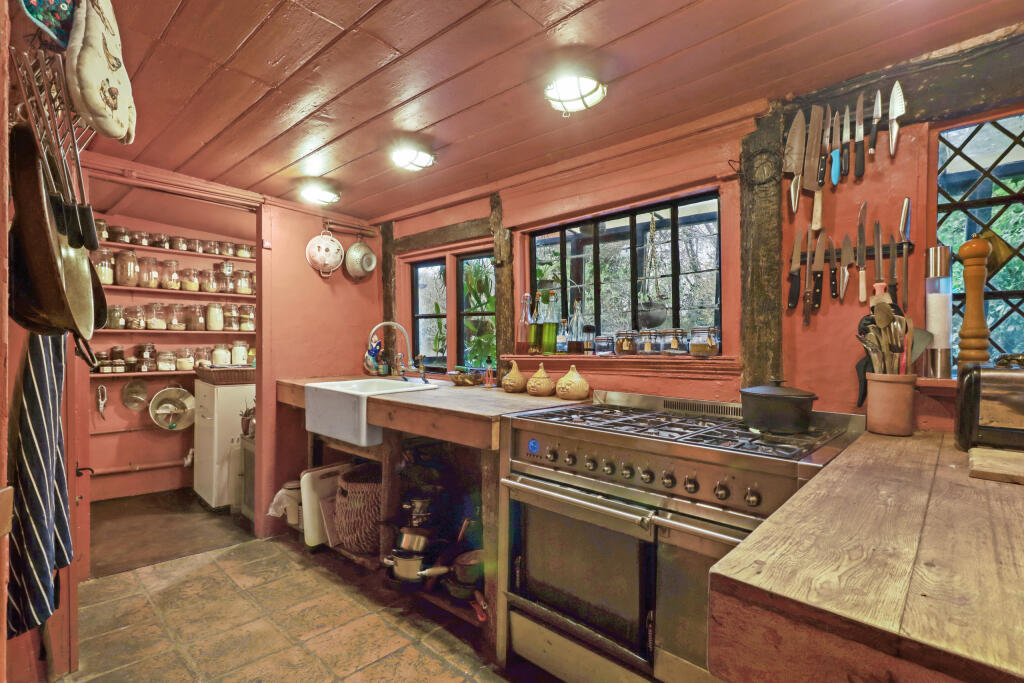 Kitchen IMG_1990