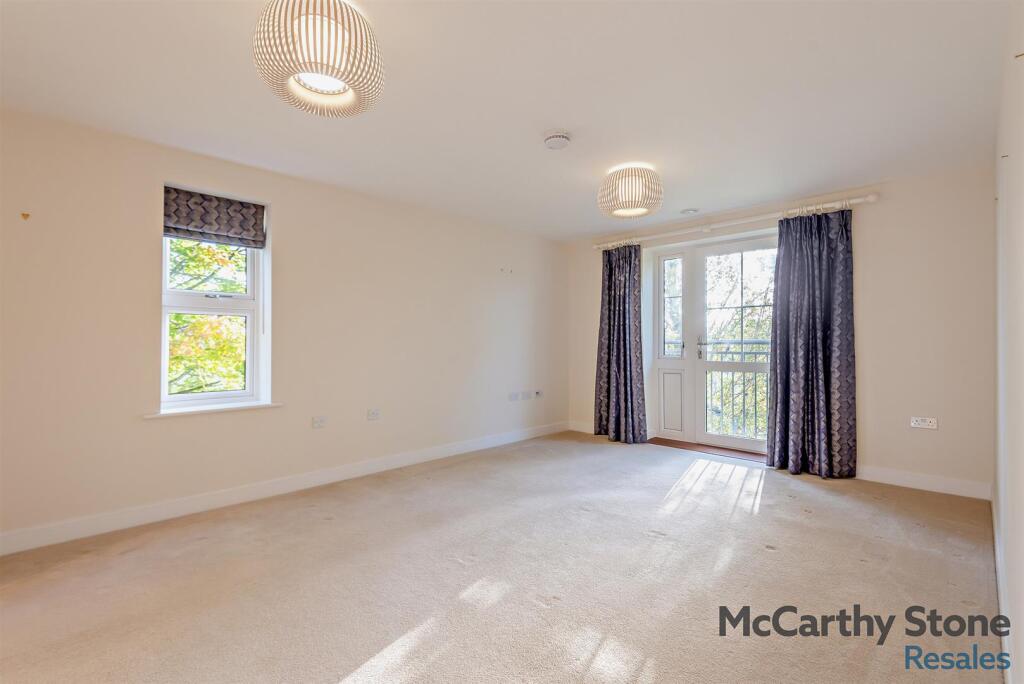8666510-interior02-800.jpg