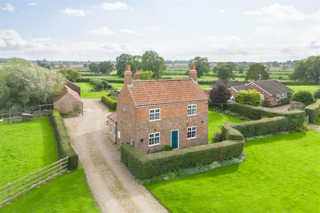 Cherry Tree Cottage Aerial-2.jpg