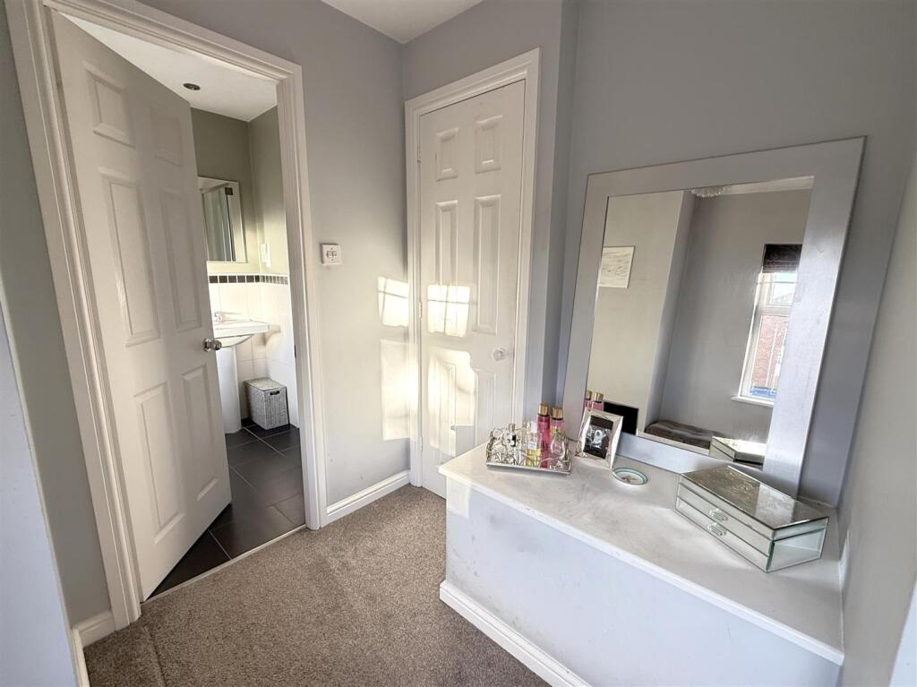 WALK THROUGH DRESSING AREA