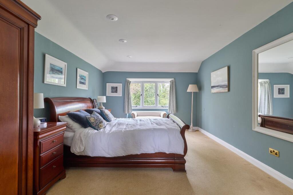 24 Queen Edith's Way 0408250040.jpg