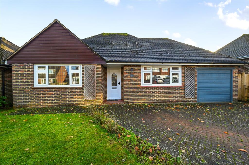 74 Pebsham lane tn40 (4).jpg