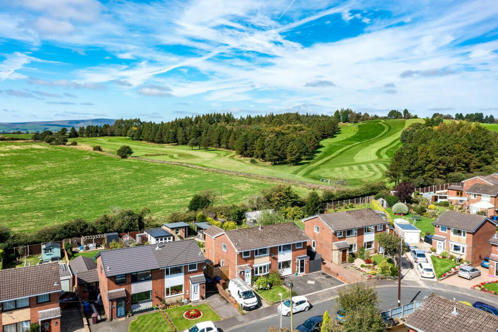 Sandiway Drive, Briercliffe, Burnley, BB10 2JS
