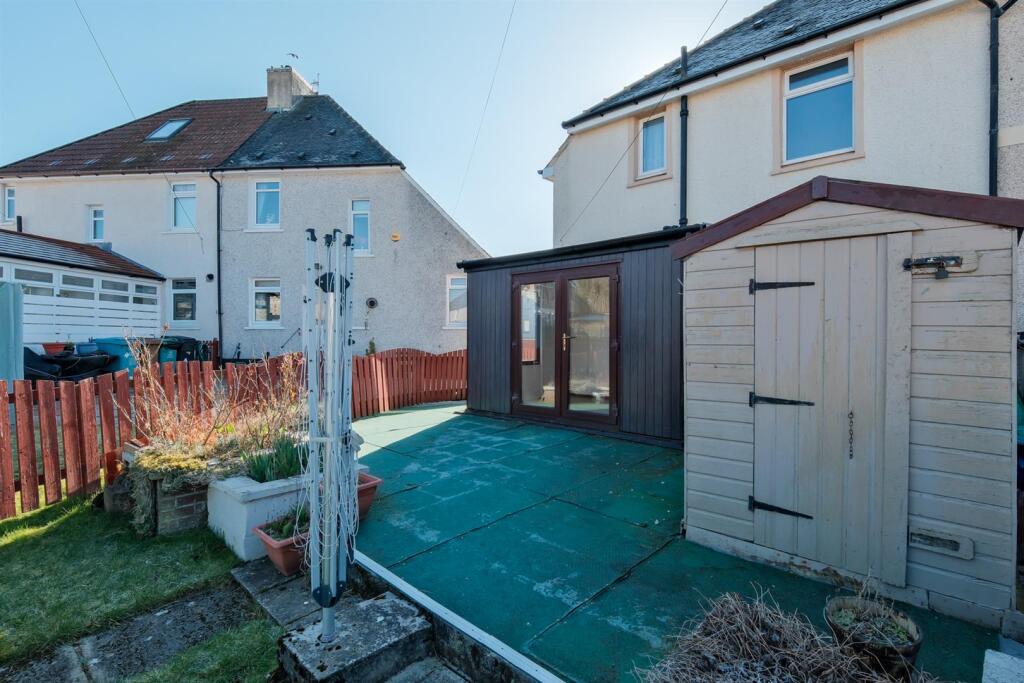 007-11 Hillhead Crescent Motherwell ML1 4AE.jpg