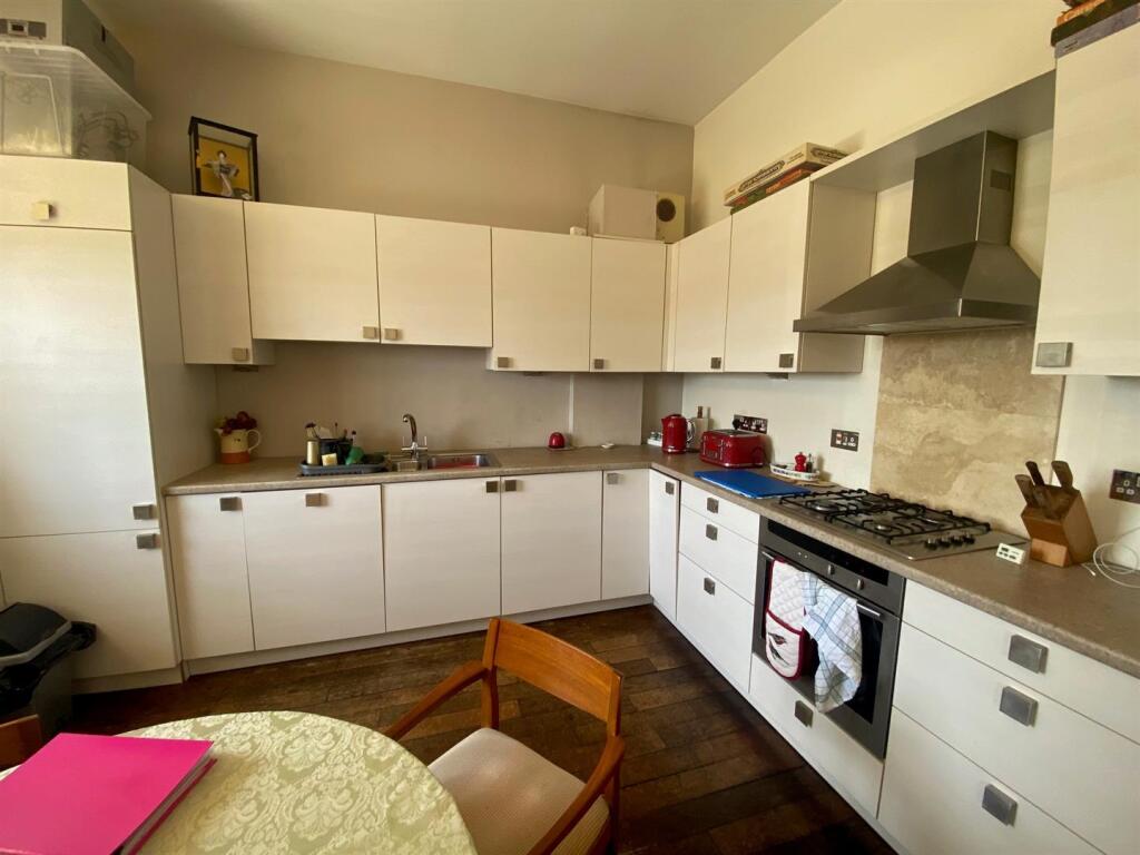 Kitchen.jpg