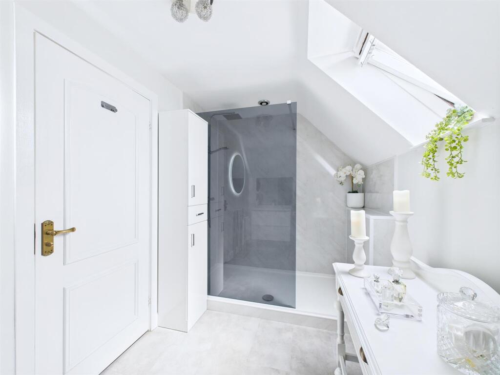 En-suite Shower Room
