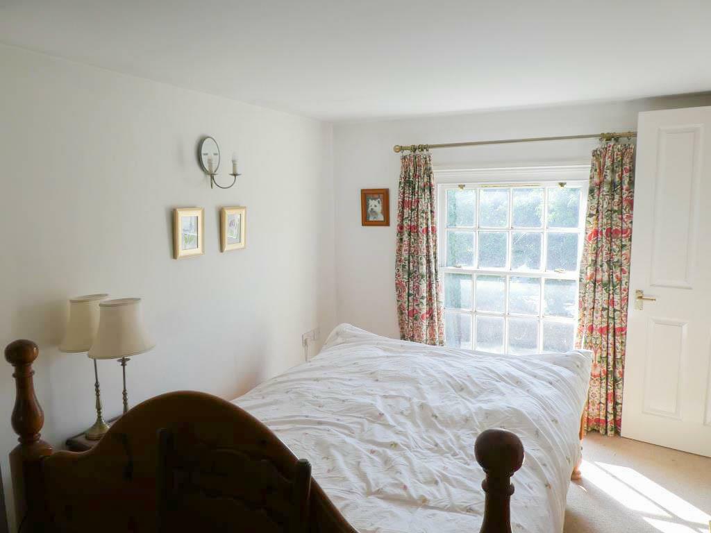 bed1.JPG