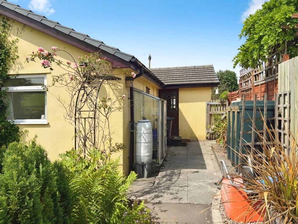 421c6970-new 20garden 206.jpg