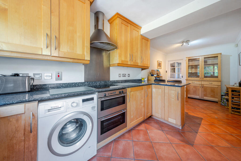 7-1290627-7-68247...