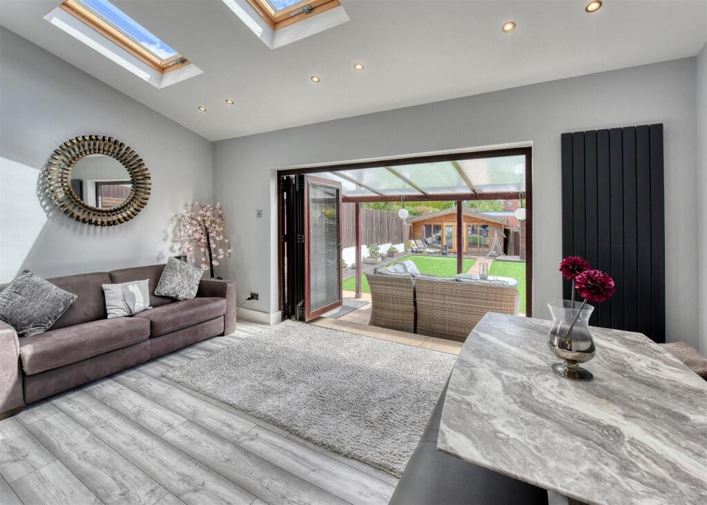 51 Sedgley Road-Living Room.jpg