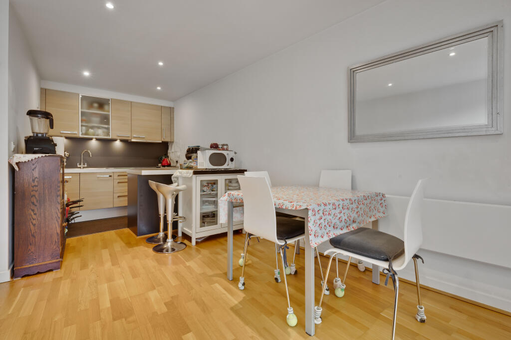 Kitchen - Dining