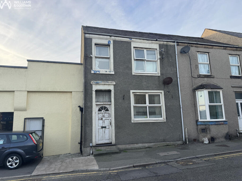 Kingsland Road, Holyhead, Anglesey, LL65