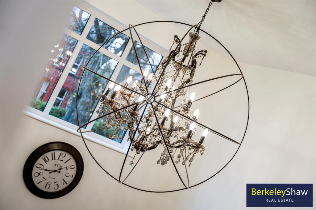 First Floor Galleried Landing