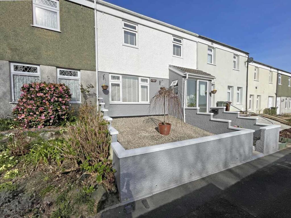 Rydal Close 5 - Front...jpg