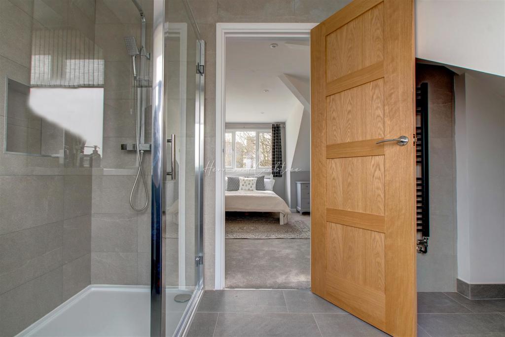 King George V_Hern_Crabtree_ (5).jpg