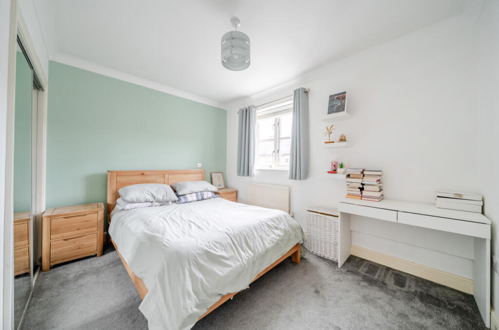 1369633-9-68f2119...