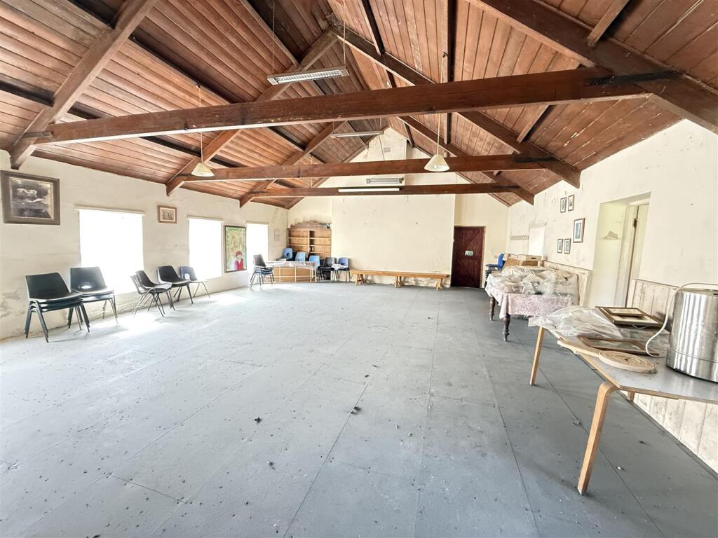 THE LONG ROOM: