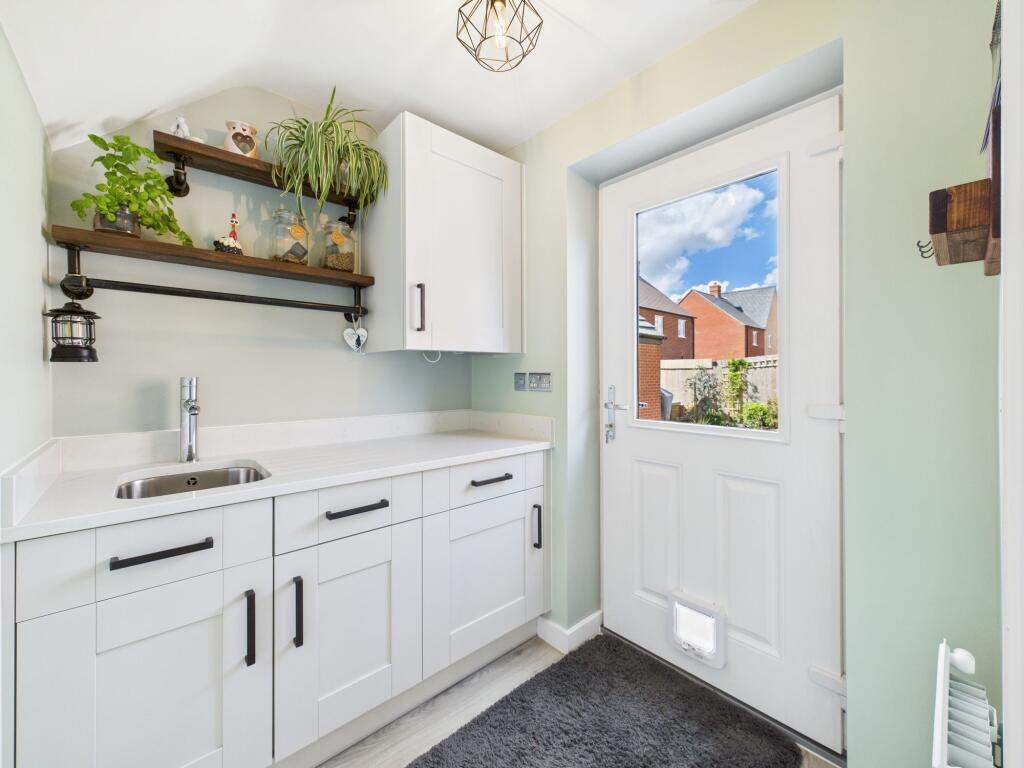 Hallway / Utility room