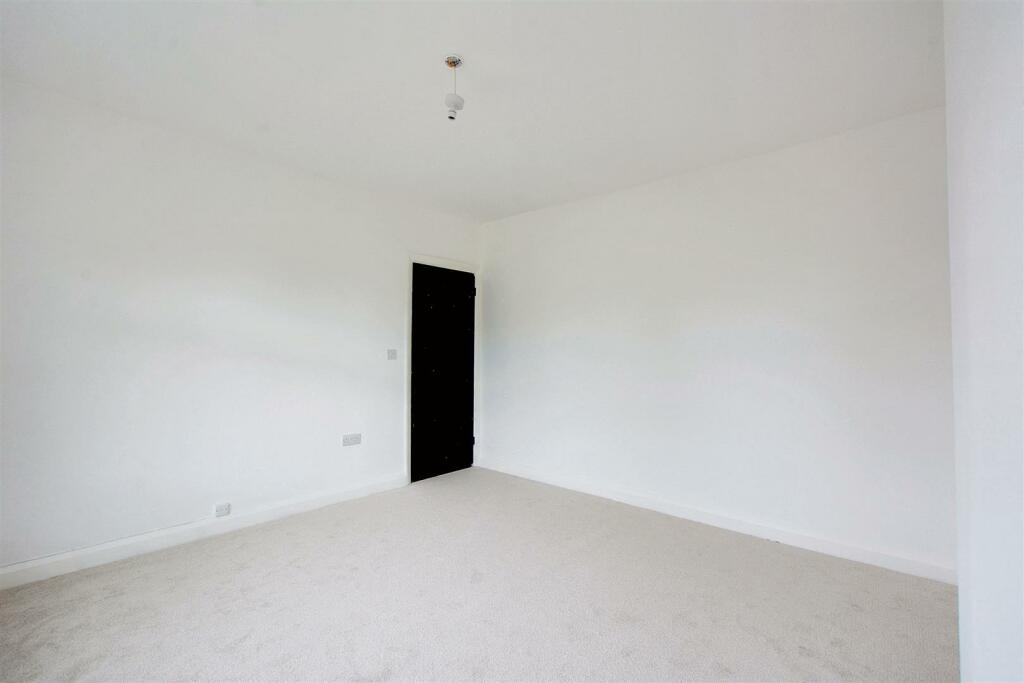 Bedroom 2_2.jpeg