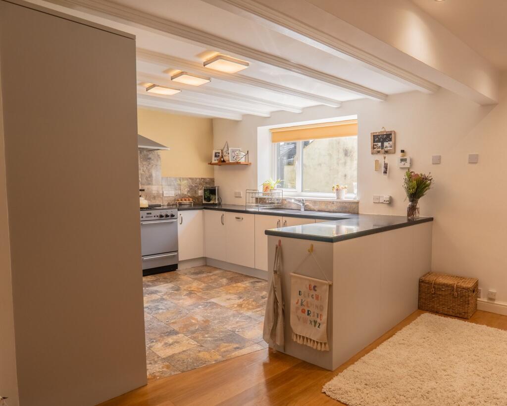 Open plan Kitchen and dining