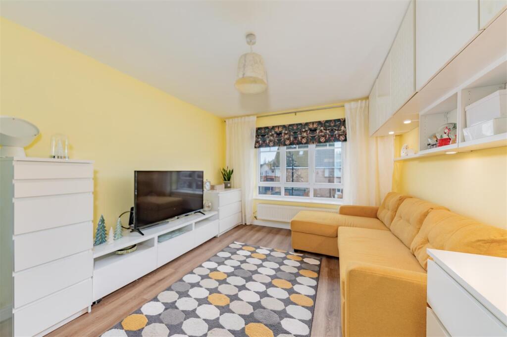 25 Gullane Place Dundee-11.JPG