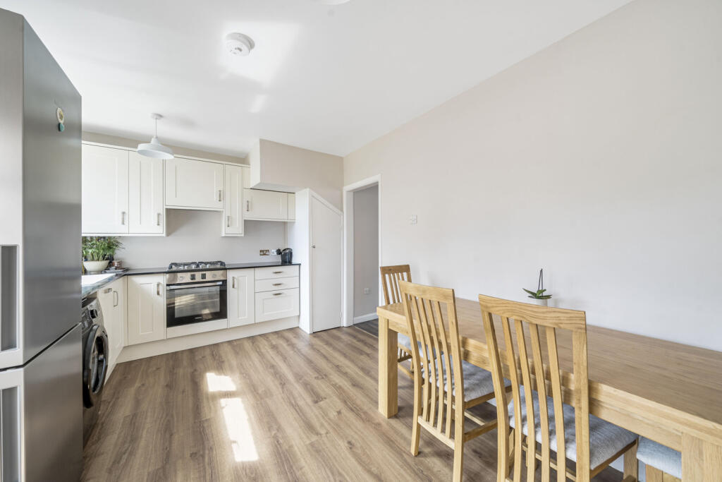 1311990-15-685e79...