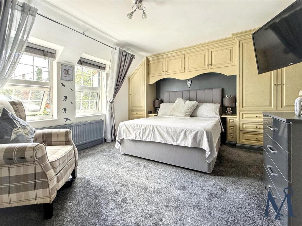Master Bedroom &amp; Dressing Area