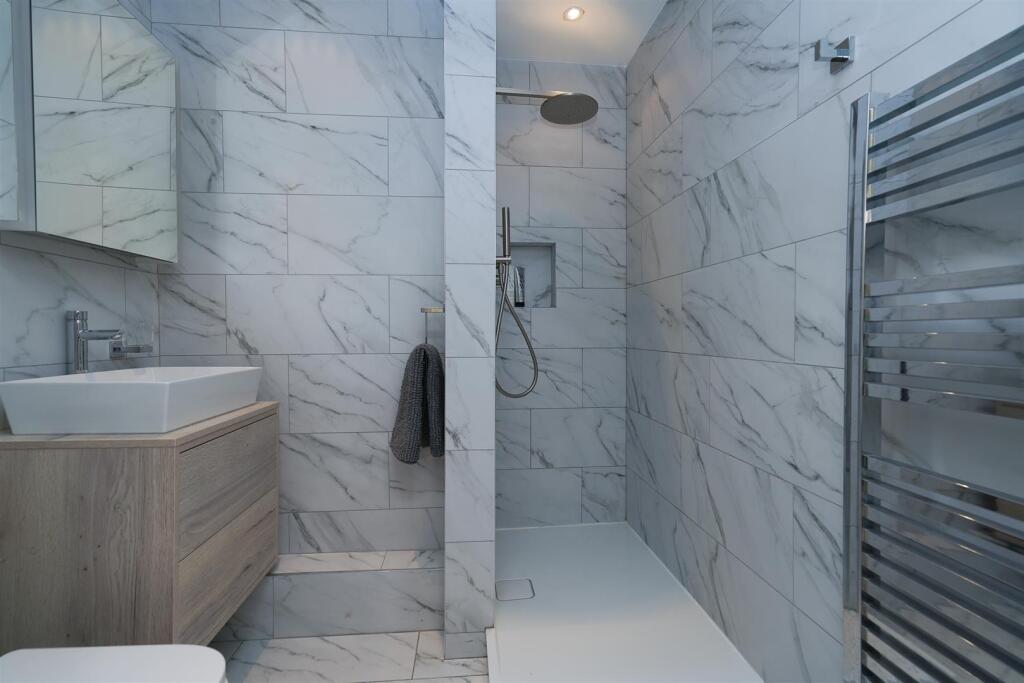 7 Regency Mews-3.jpg