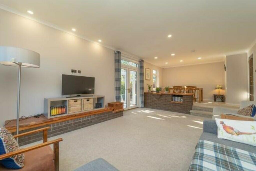 Lounge 2
