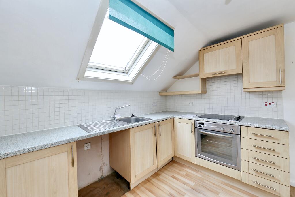 Flat 5, 1118 Evesham Road, Astwood Bank, Redditch, Worcestershire, B96 6EA