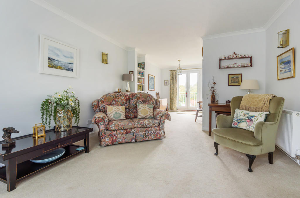 Sitting/Dining Room