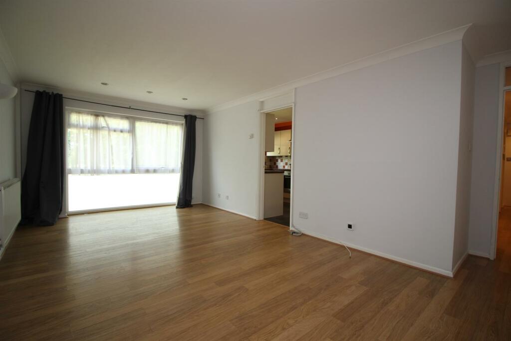 Living Room VP.JPG