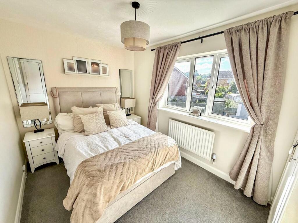 22 Coopers BED 1E.jpg