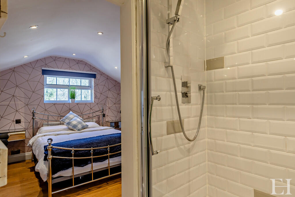 8638920-interiorW...