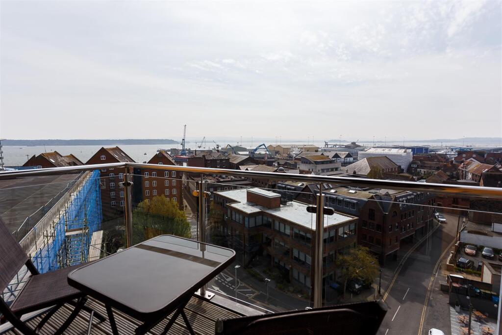 704 Orchard Plaza-ph21_print.jpg