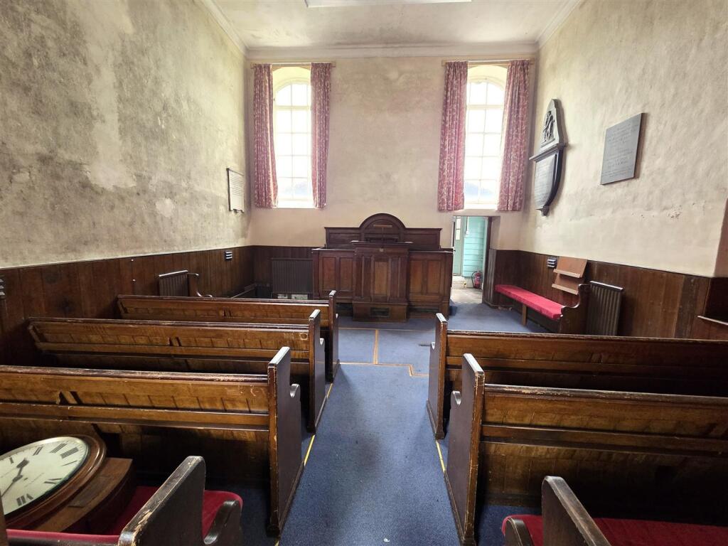 Bradenstoke - Chapel Main2.jpg
