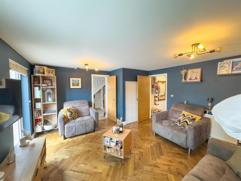 Sitting Room (3).jpg