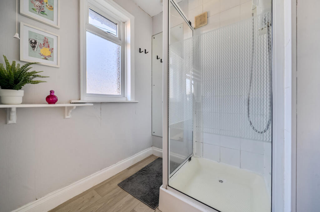 1381290-11-691b2e...