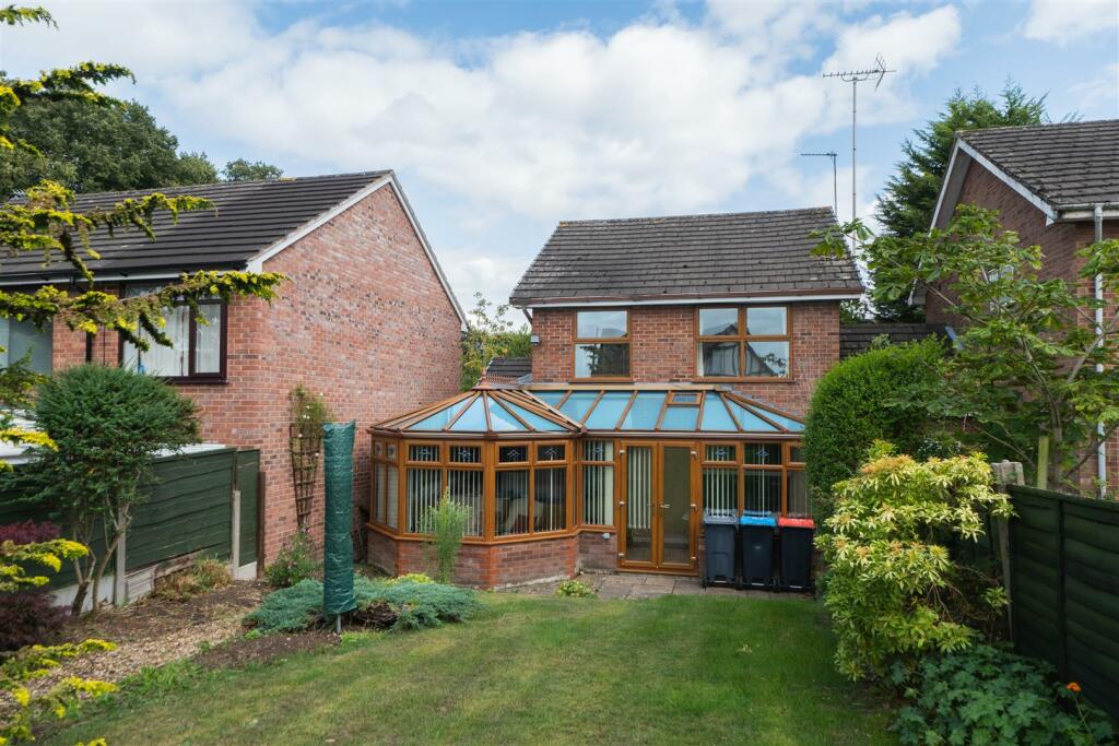 10 Meadow Close-031.jpg