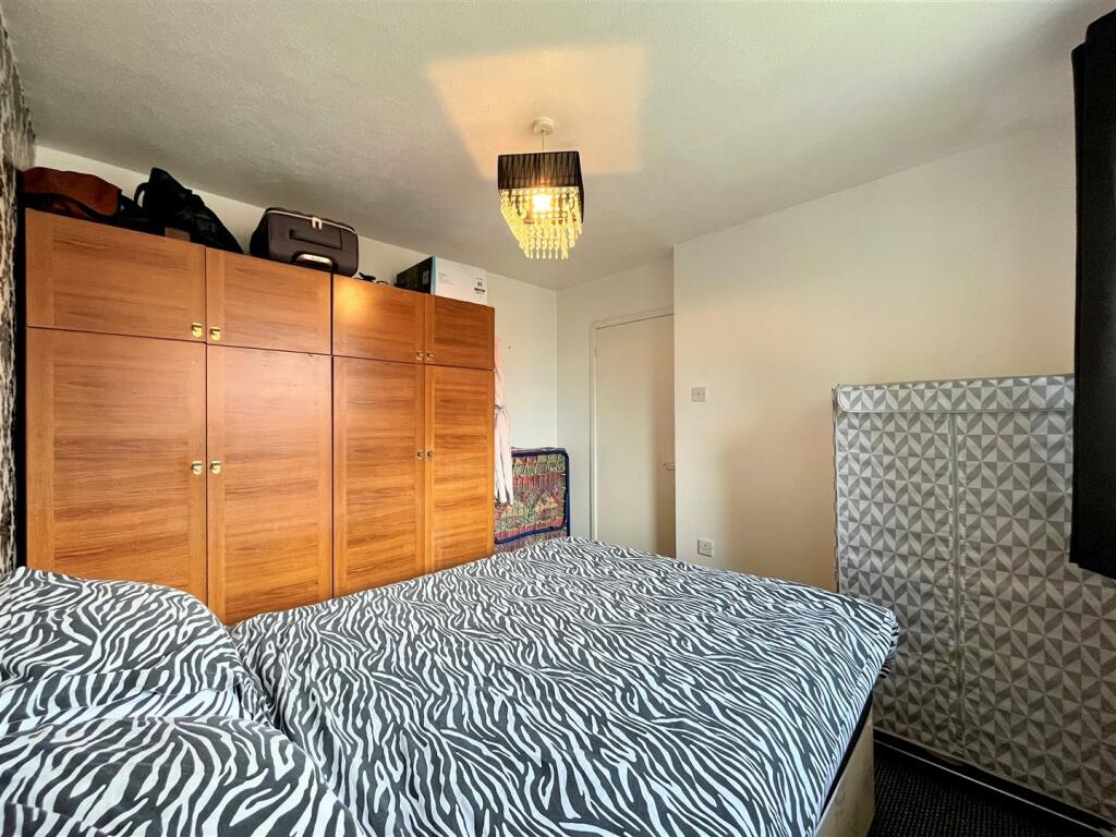 Bedroom 2 Aspect 2